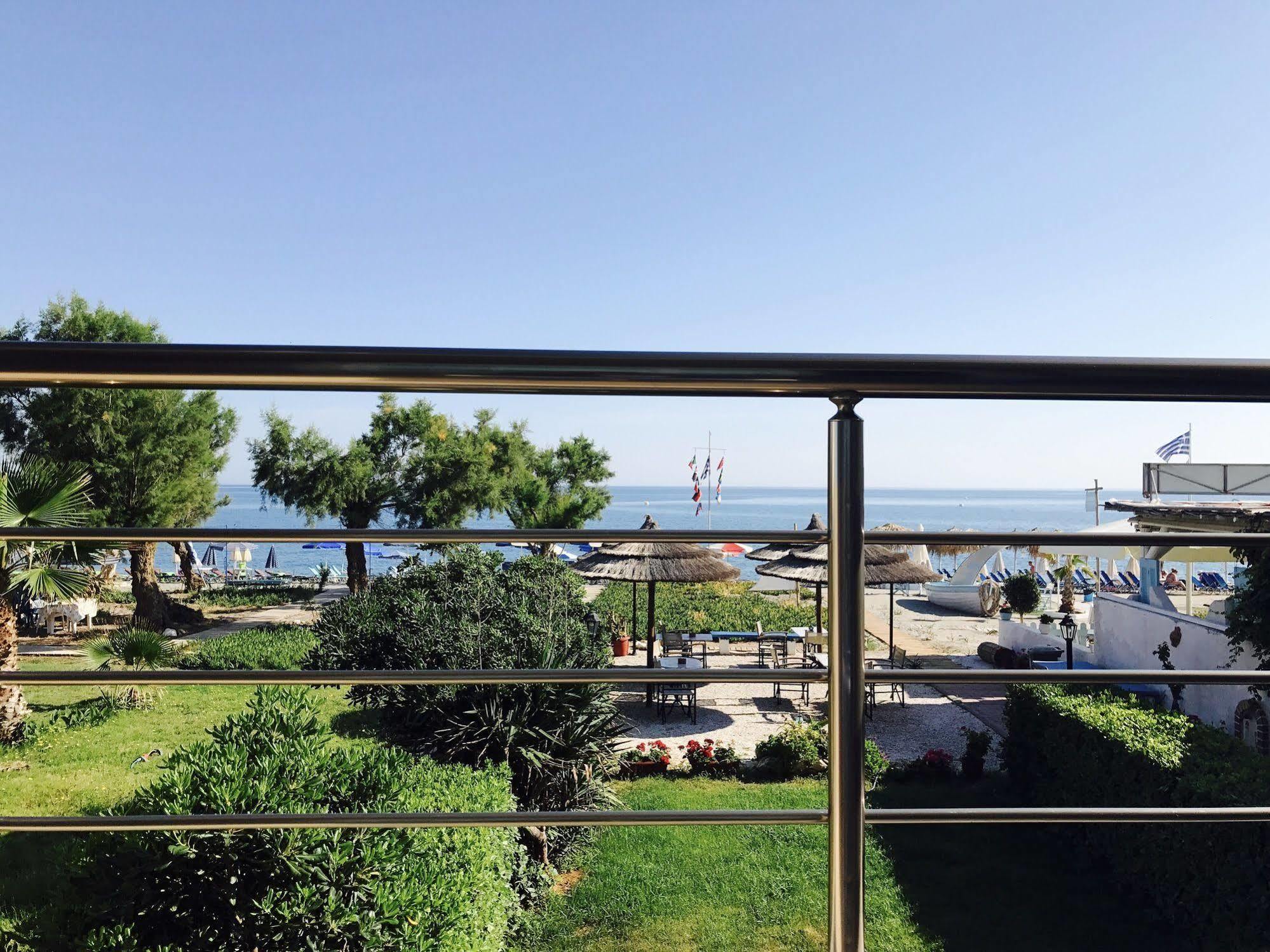 Katerina Seaside Studios Platanés Екстериор снимка
